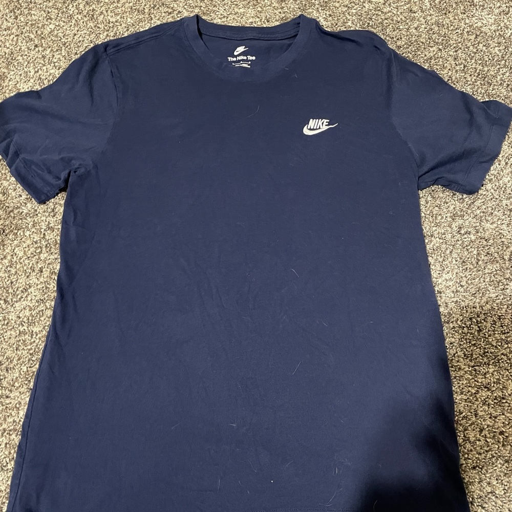 Nike Men's Dark Blue Short Sleeve Tee